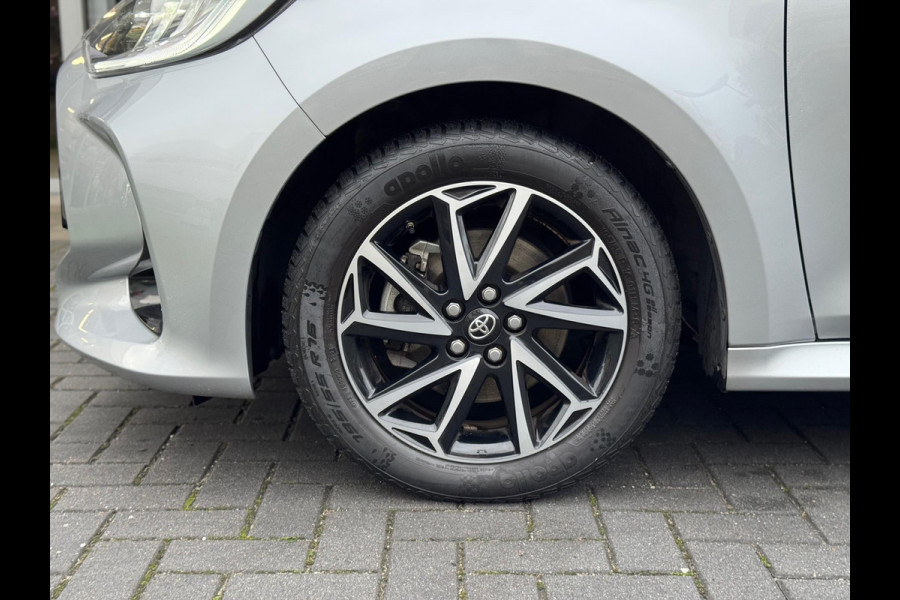 Toyota Yaris 1.5 Hybrid Dynamic | 16 inch, LED, Apple CarPlay/Android Auto, parkeercamera, Climate control, Adaptive cruise control Toyota Yaris 1.5 Hybrid Dynamic | 16 inch, LED, Apple CarPlay/Android Auto, parkeercamera, Climate control, Adaptive cruise control