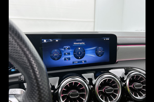 Mercedes-Benz CLA-Klasse 180 AMG Line Panoramadak | 5 spaaks lichtmetalen velgen MBUX wide screen | Navigatie | Parking support met camera achter | Inclusief 24 maanden Mercedes-Benz Certified garantie voor Europa. Mercedes-Benz CLA-Klasse 180 AMG Line Panoramadak | 5 spaaks lichtmetalen velgen MBUX wide screen | Navigatie | Parking support met camera achter | Inclusief 24 maanden Mercedes-Benz Certified garantie voor Europa.