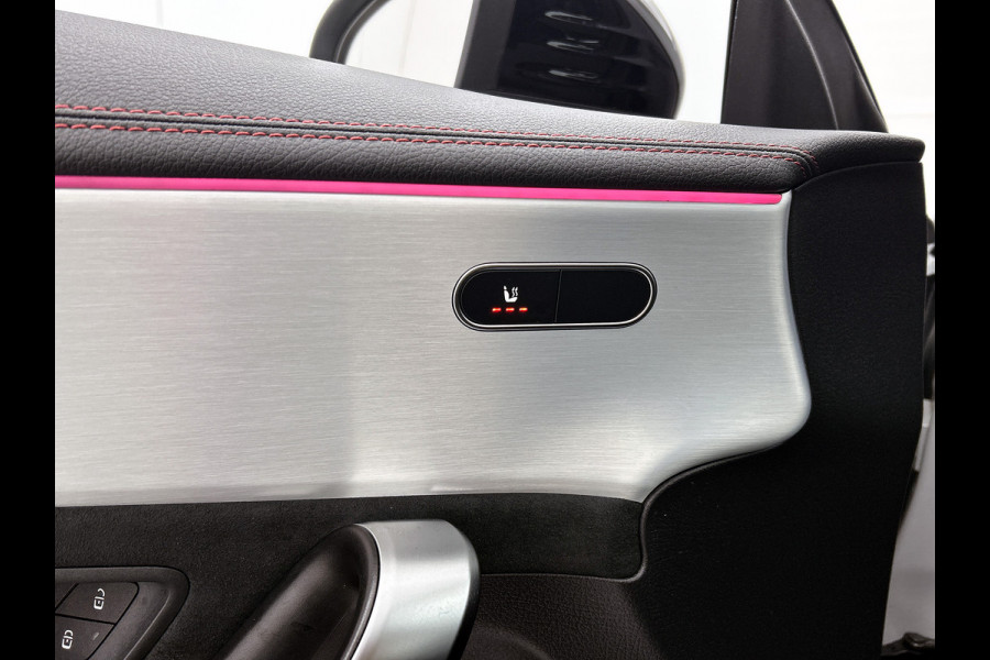 Mercedes-Benz CLA-Klasse 180 AMG Line Panoramadak | 5 spaaks lichtmetalen velgen MBUX wide screen | Navigatie | Parking support met camera achter | Inclusief 24 maanden Mercedes-Benz Certified garantie voor Europa. Mercedes-Benz CLA-Klasse 180 AMG Line Panoramadak | 5 spaaks lichtmetalen velgen MBUX wide screen | Navigatie | Parking support met camera achter | Inclusief 24 maanden Mercedes-Benz Certified garantie voor Europa.