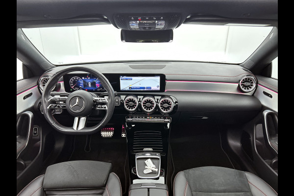 Mercedes-Benz CLA-Klasse 180 AMG Line Panoramadak | 5 spaaks lichtmetalen velgen MBUX wide screen | Navigatie | Parking support met camera achter | Inclusief 24 maanden Mercedes-Benz Certified garantie voor Europa. Mercedes-Benz CLA-Klasse 180 AMG Line Panoramadak | 5 spaaks lichtmetalen velgen MBUX wide screen | Navigatie | Parking support met camera achter | Inclusief 24 maanden Mercedes-Benz Certified garantie voor Europa.