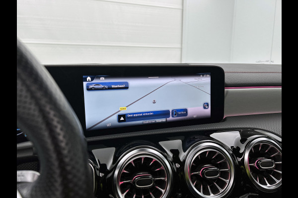 Mercedes-Benz CLA-Klasse 180 AMG Line Panoramadak | 5 spaaks lichtmetalen velgen MBUX wide screen | Navigatie | Parking support met camera achter | Inclusief 24 maanden Mercedes-Benz Certified garantie voor Europa. Mercedes-Benz CLA-Klasse 180 AMG Line Panoramadak | 5 spaaks lichtmetalen velgen MBUX wide screen | Navigatie | Parking support met camera achter | Inclusief 24 maanden Mercedes-Benz Certified garantie voor Europa.