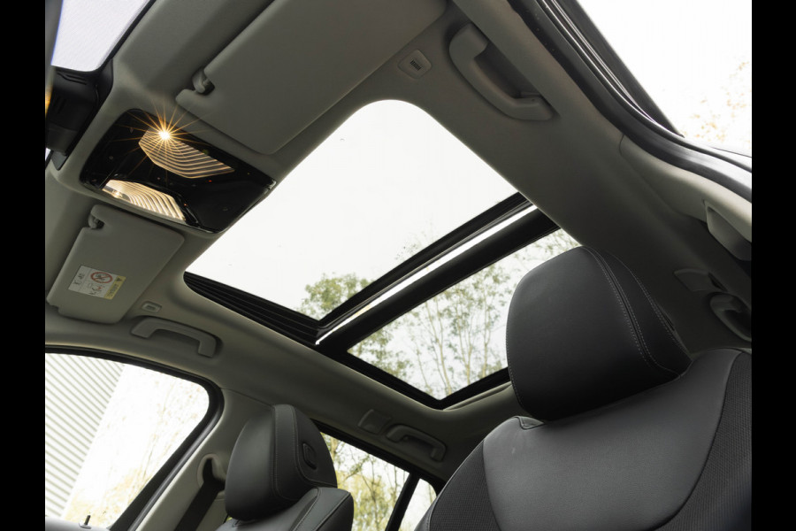 BMW 3 Serie Touring 330e xDrive - Panorama - ACC - Hifi - Sportstoelen - Stoelverwarming BMW 3 Serie Touring 330e xDrive - Panorama - ACC - Hifi - Sportstoelen - Stoelverwarming