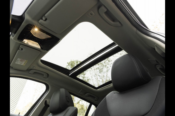 BMW 3 Serie Touring 330e xDrive - Panorama - ACC - Hifi - Sportstoelen - Stoelverwarming BMW 3 Serie Touring 330e xDrive - Panorama - ACC - Hifi - Sportstoelen - Stoelverwarming