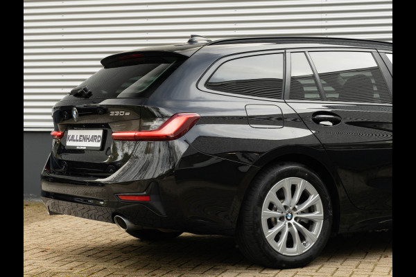 BMW 3 Serie Touring 330e xDrive - Panorama - ACC - Hifi - Sportstoelen - Stoelverwarming BMW 3 Serie Touring 330e xDrive - Panorama - ACC - Hifi - Sportstoelen - Stoelverwarming