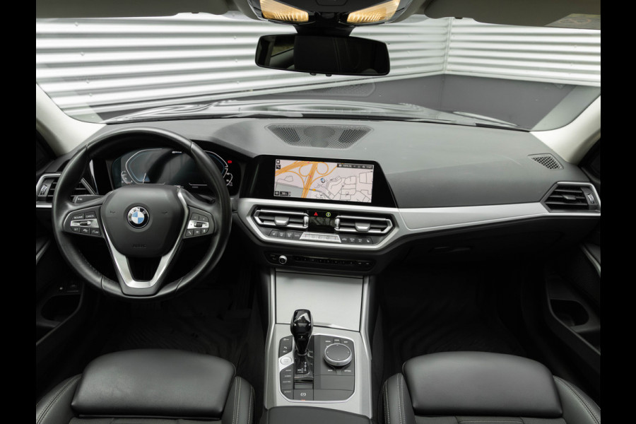 BMW 3 Serie Touring 330e xDrive - Panorama - ACC - Hifi - Sportstoelen - Stoelverwarming BMW 3 Serie Touring 330e xDrive - Panorama - ACC - Hifi - Sportstoelen - Stoelverwarming