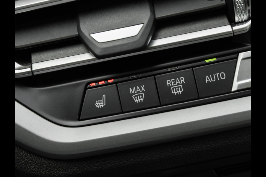 BMW 3 Serie Touring 330e xDrive - Panorama - ACC - Hifi - Sportstoelen - Stoelverwarming BMW 3 Serie Touring 330e xDrive - Panorama - ACC - Hifi - Sportstoelen - Stoelverwarming