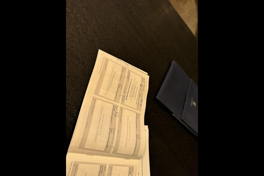 Peugeot 5008 1.2 PureTech Blue Lease Allure 7P. NAP Garantie Trekhaak Carplay Elek Achterklep Cruise Clima Navi Led Sfeer Rijklaar Peugeot 5008 1.2 PureTech Blue Lease Allure 7P. NAP Garantie Trekhaak Carplay Elek Achterklep Cruise Clima Navi Led Sfeer Rijklaar