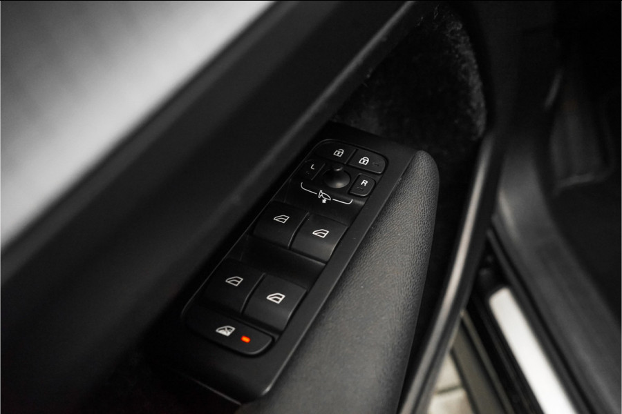 Volvo XC40 1.5 T4 Recharge Pano 360° Camera H/K CarPlay Volvo XC40 1.5 T4 Recharge Pano 360° Camera H/K CarPlay