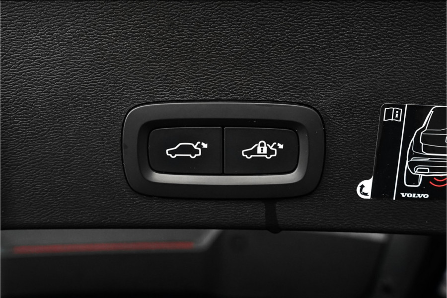 Volvo XC40 1.5 T4 Recharge Pano 360° Camera H/K CarPlay Volvo XC40 1.5 T4 Recharge Pano 360° Camera H/K CarPlay