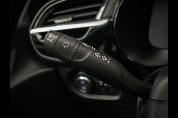 Opel CORSA-E Elegance 50 kWh Sport (APPLE CARPLAY,STOEL/STUURVERWARMING,NAVI,CRUISE,LEDER,CLIMATE,PDC,KEYLESS,SPORTSTOELEN)