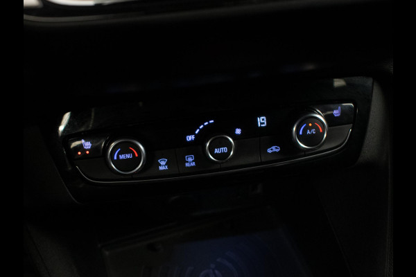 Opel CORSA-E Elegance 50 kWh Sport (APPLE CARPLAY,STOEL/STUURVERWARMING,NAVI,CRUISE,LEDER,CLIMATE,PDC,KEYLESS,SPORTSTOELEN)