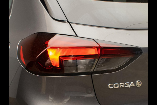 Opel CORSA-E Elegance 50 kWh Sport (APPLE CARPLAY,STOEL/STUURVERWARMING,NAVI,CRUISE,LEDER,CLIMATE,PDC,KEYLESS,SPORTSTOELEN)