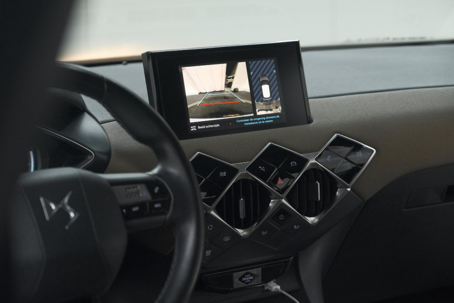 DS DS 3 Crossback E-Tense So Chic 50 kWh | 3 Fase | Camera | Dodehoekdetectie | Apple Carplay DS DS 3 Crossback E-Tense So Chic 50 kWh | 3 Fase | Camera | Dodehoekdetectie | Apple Carplay