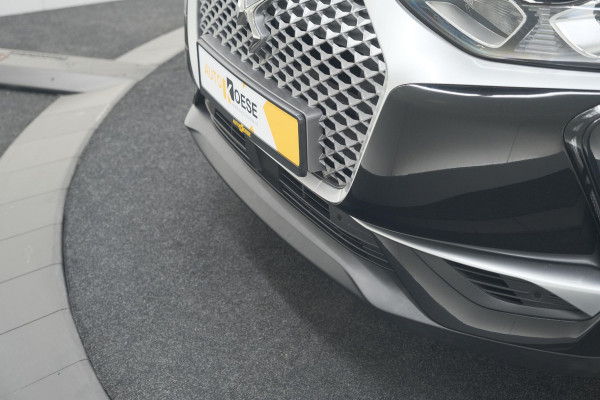 DS DS 3 Crossback E-Tense So Chic 50 kWh | 3 Fase | Camera | Dodehoekdetectie | Apple Carplay DS DS 3 Crossback E-Tense So Chic 50 kWh | 3 Fase | Camera | Dodehoekdetectie | Apple Carplay