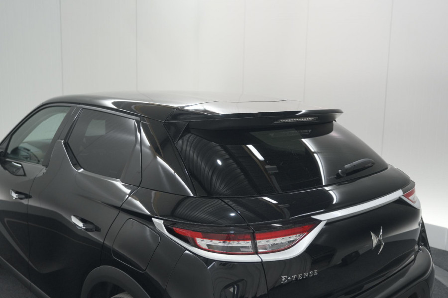 DS DS 3 Crossback E-Tense So Chic 50 kWh | 3 Fase | Camera | Dodehoekdetectie | Apple Carplay DS DS 3 Crossback E-Tense So Chic 50 kWh | 3 Fase | Camera | Dodehoekdetectie | Apple Carplay