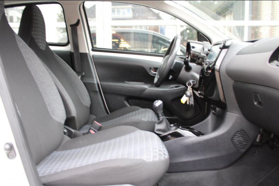 Peugeot 108 1.0 e-VTi Allure Airco Camera Carplay Nap Peugeot 108 1.0 e-VTi Allure Airco Camera Carplay Nap