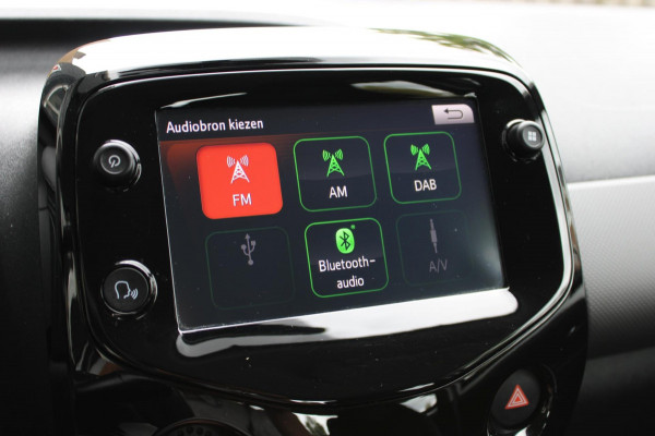 Peugeot 108 1.0 e-VTi Allure Airco Camera Carplay Nap Peugeot 108 1.0 e-VTi Allure Airco Camera Carplay Nap