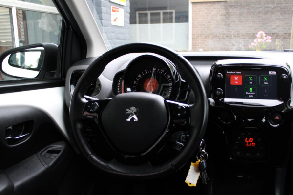 Peugeot 108 1.0 e-VTi Allure Airco Camera Carplay Nap Peugeot 108 1.0 e-VTi Allure Airco Camera Carplay Nap