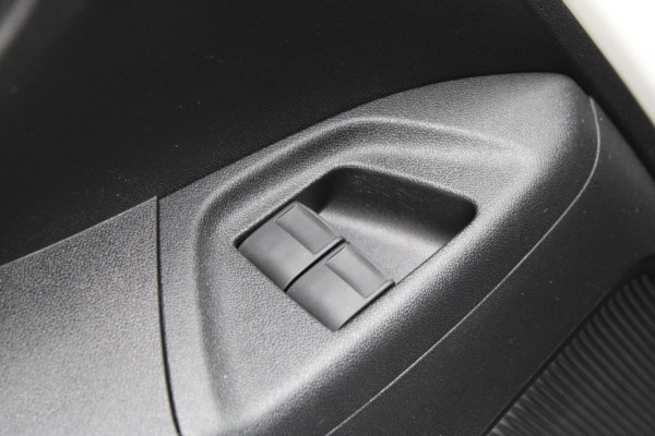 Peugeot 108 1.0 e-VTi Allure Airco Camera Carplay Nap Peugeot 108 1.0 e-VTi Allure Airco Camera Carplay Nap