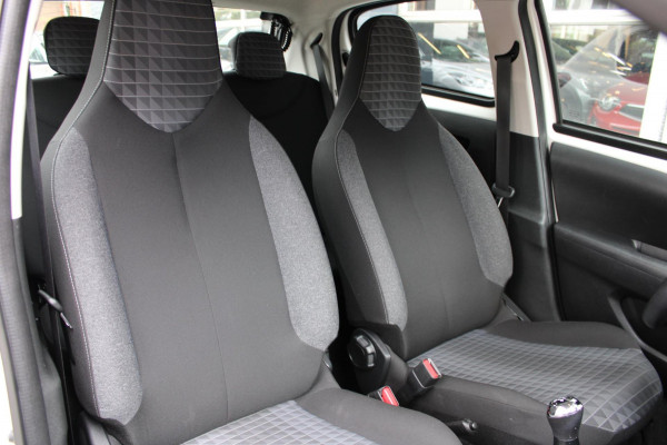 Peugeot 108 1.0 e-VTi Allure Airco Camera Carplay Nap Peugeot 108 1.0 e-VTi Allure Airco Camera Carplay Nap