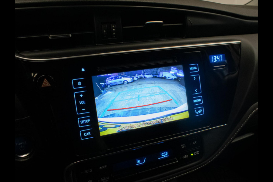 Toyota Auris Touring Sports 1.8 Hybrid Dynamic Go Sport (NAVI,CAMERA,CLIMATE,CRUISE,PDC,GETINT,DAB,SPORTSTOELEN,LM VELGEN)