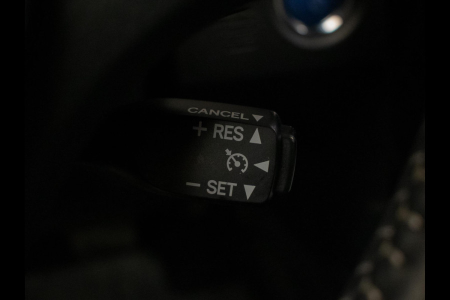 Toyota Auris Touring Sports 1.8 Hybrid Dynamic Go Sport (NAVI,CAMERA,CLIMATE,CRUISE,PDC,GETINT,DAB,SPORTSTOELEN,LM VELGEN)
