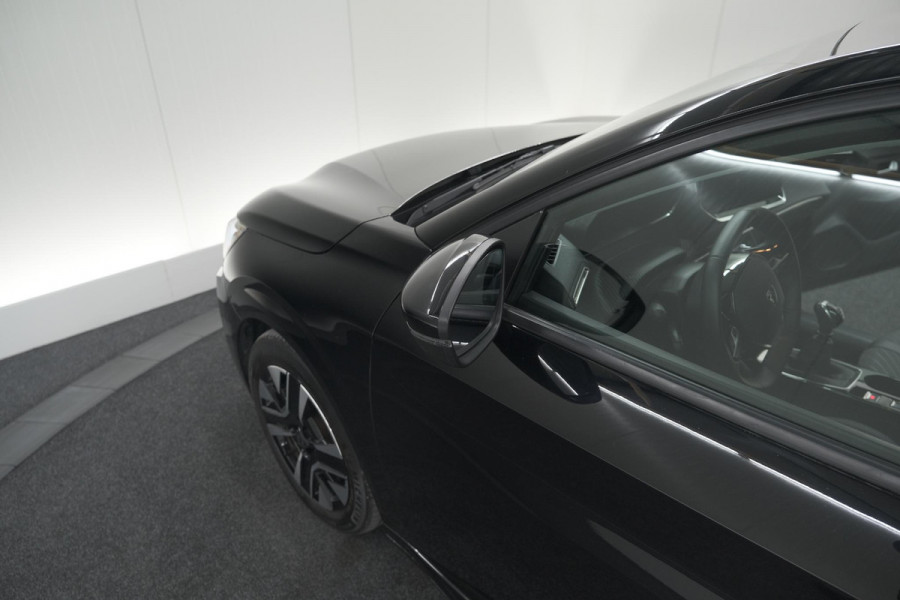 Peugeot 208 PureTech 100 Allure | Parkeersensoren | Navigatie | Apple Carplay Peugeot 208 PureTech 100 Allure | Parkeersensoren | Navigatie | Apple Carplay
