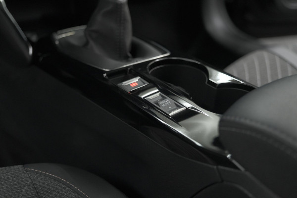 Peugeot 208 PureTech 100 Allure | Parkeersensoren | Navigatie | Apple Carplay Peugeot 208 PureTech 100 Allure | Parkeersensoren | Navigatie | Apple Carplay