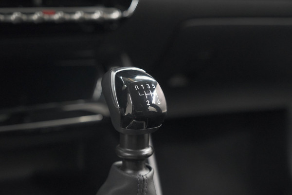Peugeot 208 PureTech 100 Allure | Parkeersensoren | Navigatie | Apple Carplay Peugeot 208 PureTech 100 Allure | Parkeersensoren | Navigatie | Apple Carplay