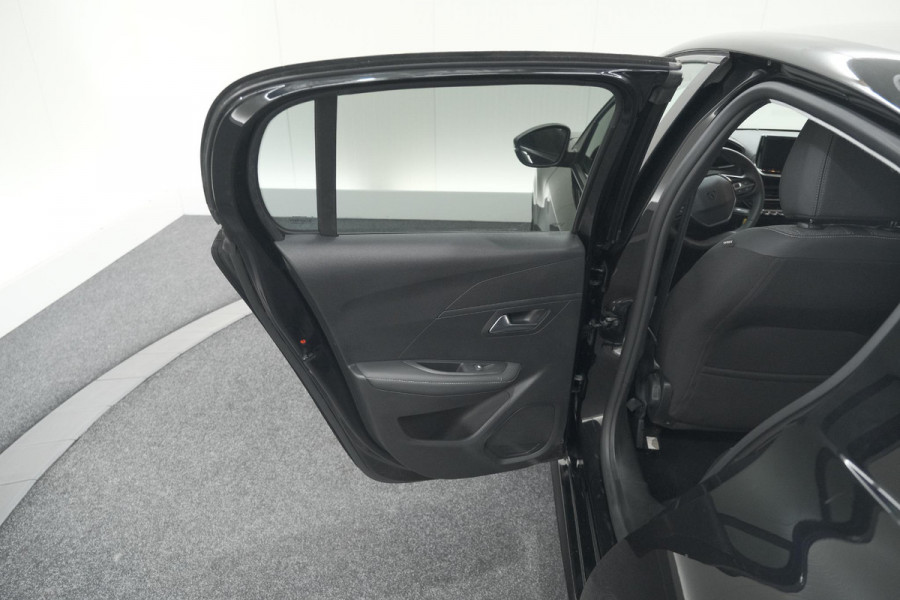 Peugeot 208 PureTech 100 Allure | Parkeersensoren | Navigatie | Apple Carplay Peugeot 208 PureTech 100 Allure | Parkeersensoren | Navigatie | Apple Carplay