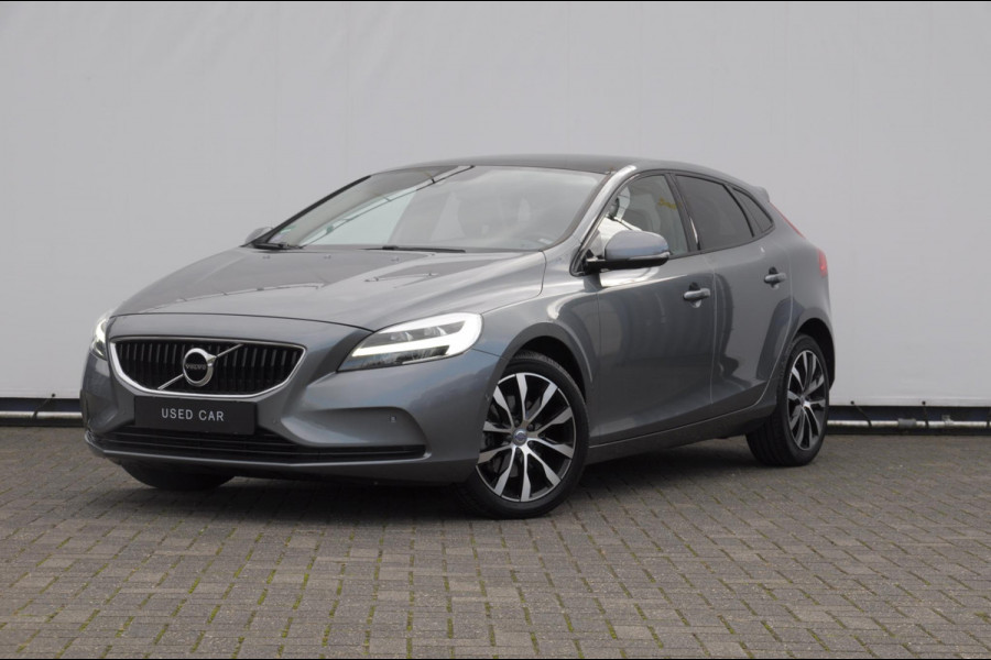 Volvo V40 T3 152PK Dynamic Edition / Cruise control / Panoramadak / Parkeeren met camera / Harman kardon audio / Standkachel / Stoelverwarming