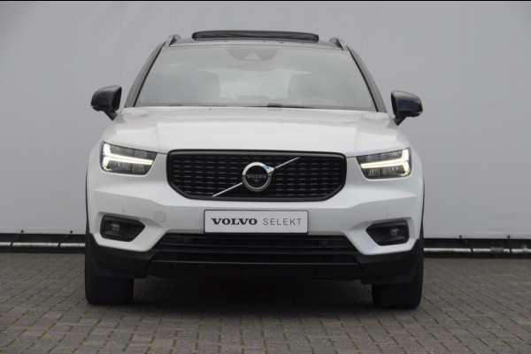 Volvo XC40 T5 262PK Automaat Recharge R-Design / BLIS / Stoel - en stuurwielverwarming / Leder met alcantara interieur / Parkeersensoren met 360 camera / Keyless entry / Elektrische stoelen met geheugen / Panoramadak / Harman kardon Volvo XC40 T5 262PK Automaat Recharge R-Design / BLIS / Stoel - en stuurwielverwarming / Leder met alcantara interieur / Parkeersensoren met 360 camera / Keyless entry / Elektrische stoelen met geheugen / Panoramadak / Harman kardon