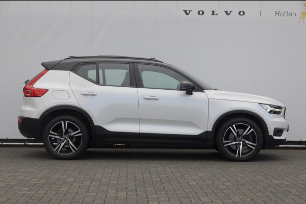Volvo XC40 T5 262PK Automaat Recharge R-Design / BLIS / Stoel - en stuurwielverwarming / Leder met alcantara interieur / Parkeersensoren met 360 camera / Keyless entry / Elektrische stoelen met geheugen / Panoramadak / Harman kardon Volvo XC40 T5 262PK Automaat Recharge R-Design / BLIS / Stoel - en stuurwielverwarming / Leder met alcantara interieur / Parkeersensoren met 360 camera / Keyless entry / Elektrische stoelen met geheugen / Panoramadak / Harman kardon