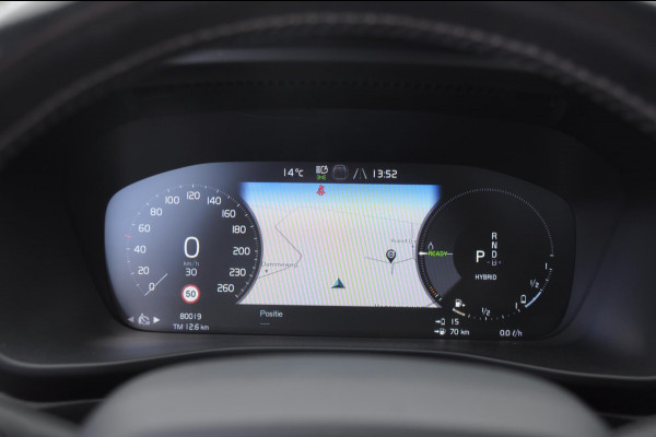 Volvo XC40 T5 262PK Automaat Recharge R-Design / BLIS / Stoel - en stuurwielverwarming / Leder met alcantara interieur / Parkeersensoren met 360 camera / Keyless entry / Elektrische stoelen met geheugen / Panoramadak / Harman kardon Volvo XC40 T5 262PK Automaat Recharge R-Design / BLIS / Stoel - en stuurwielverwarming / Leder met alcantara interieur / Parkeersensoren met 360 camera / Keyless entry / Elektrische stoelen met geheugen / Panoramadak / Harman kardon