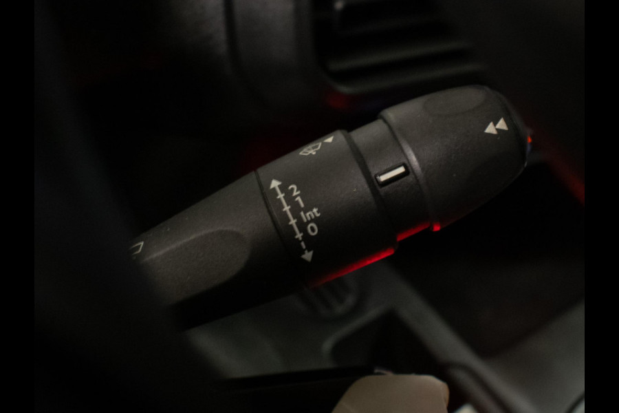 Peugeot Partner 1.5 BlueHDI Premium Sport (CLIMATE,BLUETOOTH,PDC,SCHUIFDEUR,DAB,LED,SPORTSTOELEN,TREKHAAK,NIEUWE APK,NETTE STAAT)