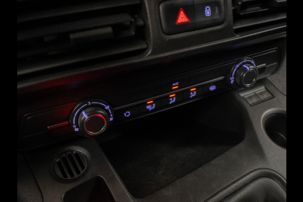 Peugeot Partner 1.5 BlueHDI Premium Sport (CLIMATE,BLUETOOTH,PDC,SCHUIFDEUR,DAB,LED,SPORTSTOELEN,TREKHAAK,NIEUWE APK,NETTE STAAT)