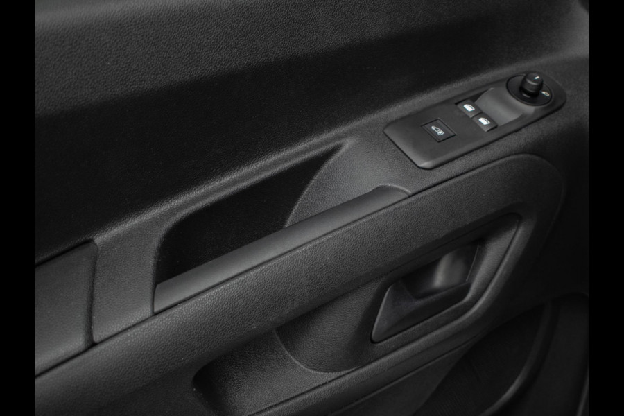 Peugeot Partner 1.5 BlueHDI Premium Sport (CLIMATE,BLUETOOTH,PDC,SCHUIFDEUR,DAB,LED,SPORTSTOELEN,TREKHAAK,NIEUWE APK,NETTE STAAT)