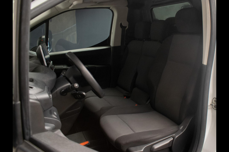 Peugeot Partner 1.5 BlueHDI Premium Sport (CLIMATE,BLUETOOTH,PDC,SCHUIFDEUR,DAB,LED,SPORTSTOELEN,TREKHAAK,NIEUWE APK,NETTE STAAT)