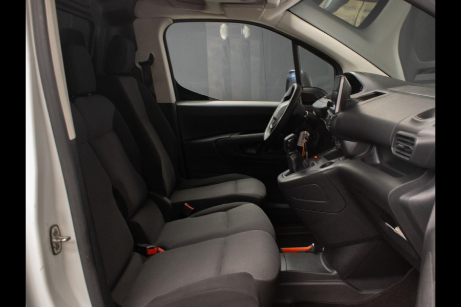 Peugeot Partner 1.5 BlueHDI Premium Sport (CLIMATE,BLUETOOTH,PDC,SCHUIFDEUR,DAB,LED,SPORTSTOELEN,TREKHAAK,NIEUWE APK,NETTE STAAT)