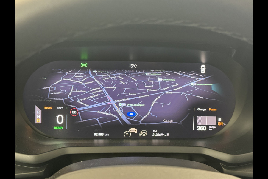 Polestar 2 AUT. 408 pk Long Range Dual Motor SOH 97,5% 78kWh Panorama-Dak Harman&Kardon® Electr.Stoelen Verwarmd+Achterbank+Stuur Adaptive- Verkeersbord detectie Regen-Lichtsensor Virtual-Cockpit Home-Link Bots waarschuwing Autonoom-Rem Lane Assist Keyless Connected 1e Eigenaar Origineel Nederlandse Auto 1.500kg Trekvermogen 660Nm! € 61.000 nieuw!