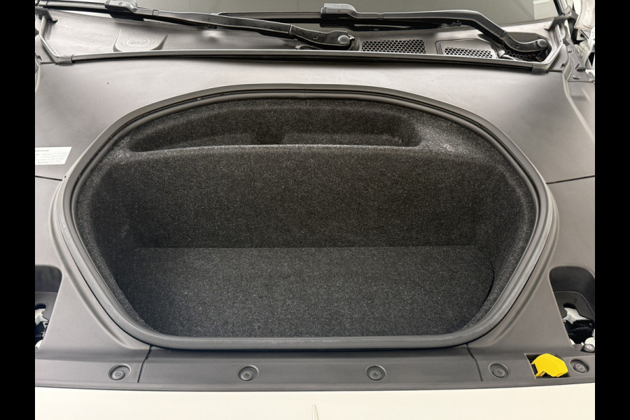 Polestar 2 AUT. 408 pk Long Range Dual Motor SOH 97,5% 78kWh Panorama-Dak Harman&Kardon® Electr.Stoelen Verwarmd+Achterbank+Stuur Adaptive- Verkeersbord detectie Regen-Lichtsensor Virtual-Cockpit Home-Link Bots waarschuwing Autonoom-Rem Lane Assist Keyless Connected 1e Eigenaar Origineel Nederlandse Auto 1.500kg Trekvermogen 660Nm! € 61.000 nieuw!