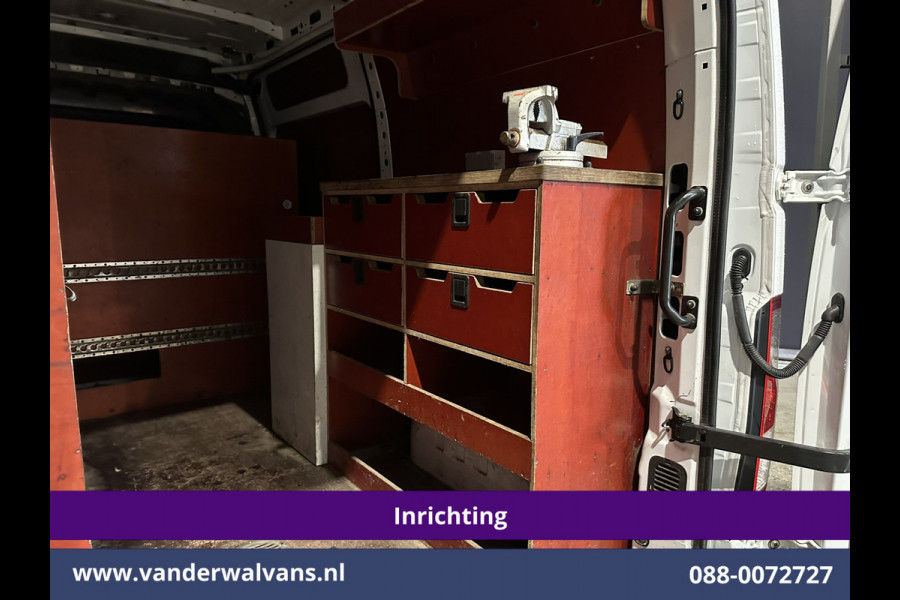 Opel Movano 2.3 Turbo 150pk L2H2 Inrichting Euro6 Airco | Imperiaal | 2500kg Trekhaak | Omvormer | Camera | Navigatie Cruisecontrol, Parkeersensoren, trap Opel Movano 2.3 Turbo 150pk L2H2 Inrichting Euro6 Airco | Imperiaal | 2500kg Trekhaak | Omvormer | Camera | Navigatie Cruisecontrol, Parkeersensoren, trap