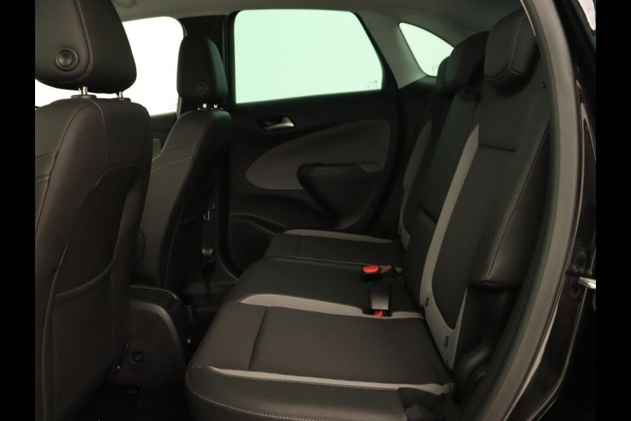 Opel Crossland X 1.2 Turbo Innovation | 44.100km NAP | Stoelverwarming | Camera | Trekhaak | Carplay | Dodehoek detectie | Navigatie | Keyless | Climate control | Cruise control | Park Assist | Full LED