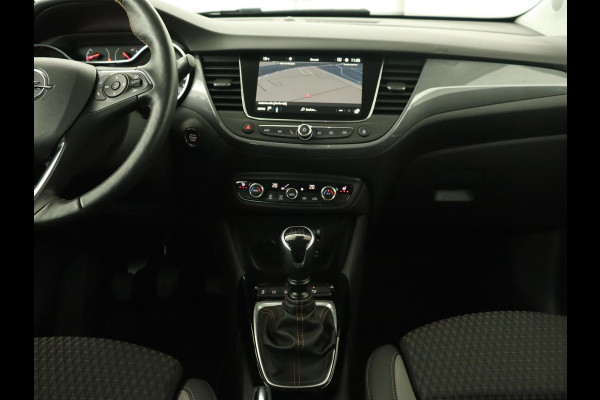 Opel Crossland X 1.2 Turbo Innovation | 44.100km NAP | Stoelverwarming | Camera | Trekhaak | Carplay | Dodehoek detectie | Navigatie | Keyless | Climate control | Cruise control | Park Assist | Full LED