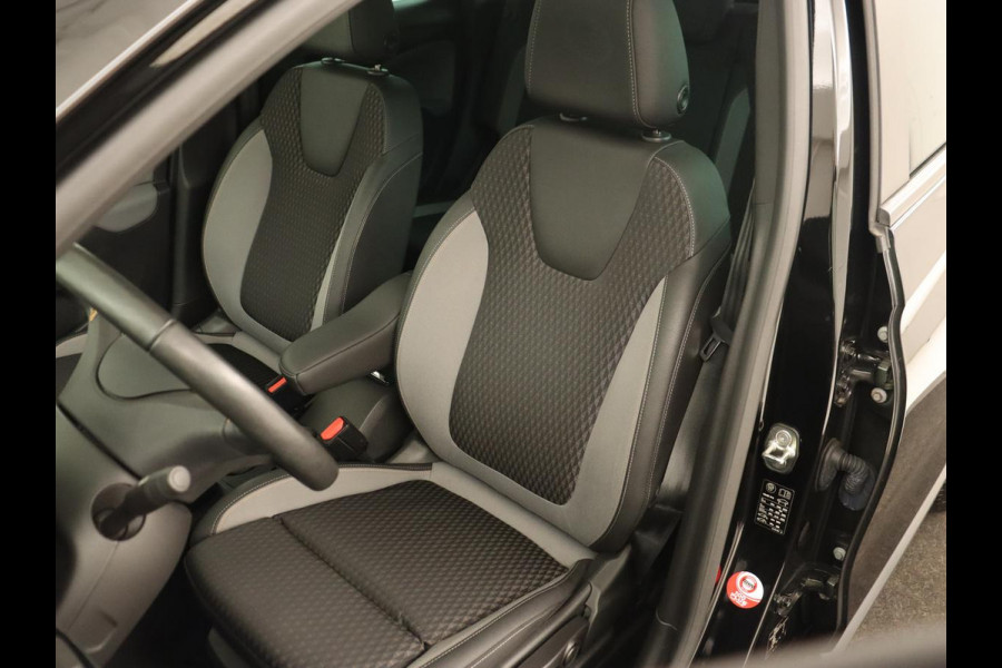 Opel Crossland X 1.2 Turbo Innovation | 44.100km NAP | Stoelverwarming | Camera | Trekhaak | Carplay | Dodehoek detectie | Navigatie | Keyless | Climate control | Cruise control | Park Assist | Full LED