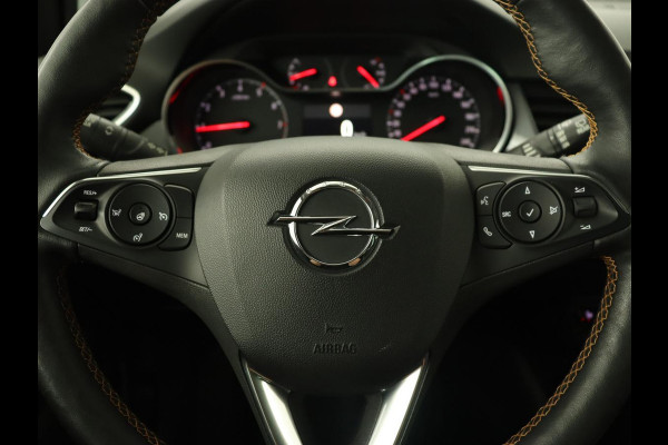 Opel Crossland X 1.2 Turbo Innovation | 44.100km NAP | Stoelverwarming | Camera | Trekhaak | Carplay | Dodehoek detectie | Navigatie | Keyless | Climate control | Cruise control | Park Assist | Full LED