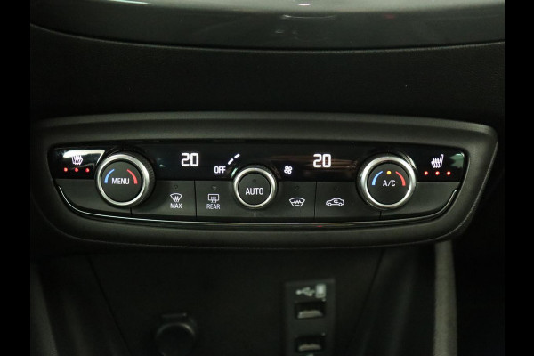 Opel Crossland X 1.2 Turbo Innovation | 44.100km NAP | Stoelverwarming | Camera | Trekhaak | Carplay | Dodehoek detectie | Navigatie | Keyless | Climate control | Cruise control | Park Assist | Full LED