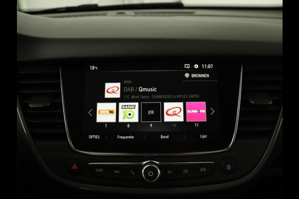 Opel Crossland X 1.2 Turbo Innovation | 44.100km NAP | Stoelverwarming | Camera | Trekhaak | Carplay | Dodehoek detectie | Navigatie | Keyless | Climate control | Cruise control | Park Assist | Full LED