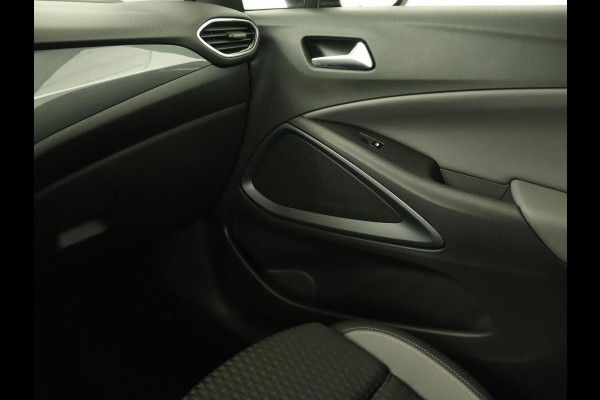 Opel Crossland X 1.2 Turbo Innovation | 44.100km NAP | Stoelverwarming | Camera | Trekhaak | Carplay | Dodehoek detectie | Navigatie | Keyless | Climate control | Cruise control | Park Assist | Full LED