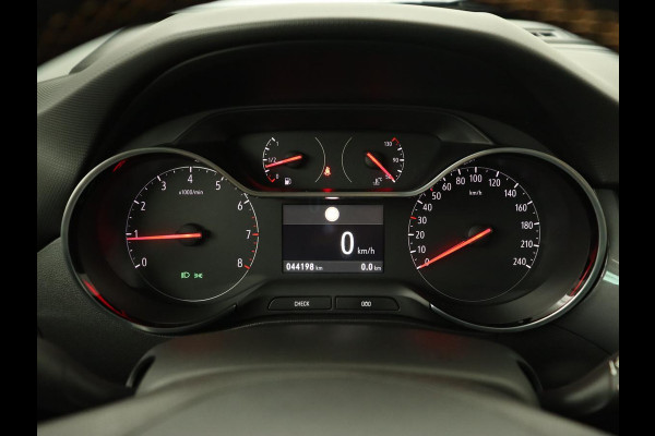 Opel Crossland X 1.2 Turbo Innovation | 44.100km NAP | Stoelverwarming | Camera | Trekhaak | Carplay | Dodehoek detectie | Navigatie | Keyless | Climate control | Cruise control | Park Assist | Full LED